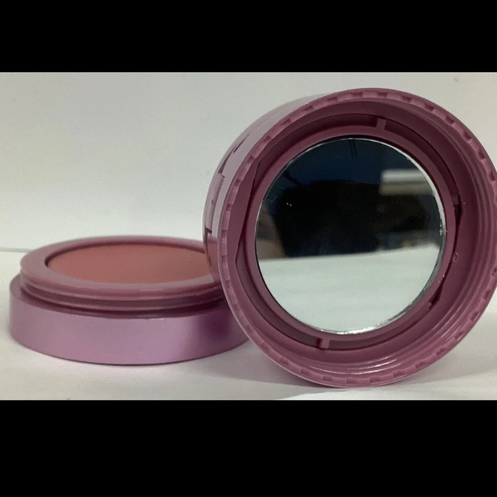 NWOB Mally Ultimate Performance Long-Wear Inner Glow Blush In Rich - Picture 4 of 8